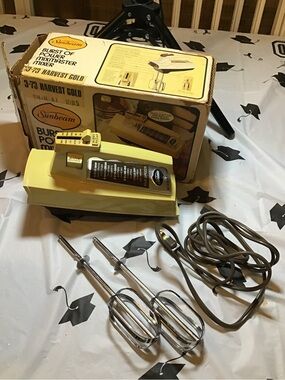 Vintage sunbeam mixmaster hand mixer “burst of power” button -Preowned